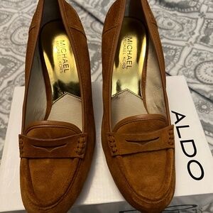 Michael Kors Rory Women’s  suede wedge loafer Sz9